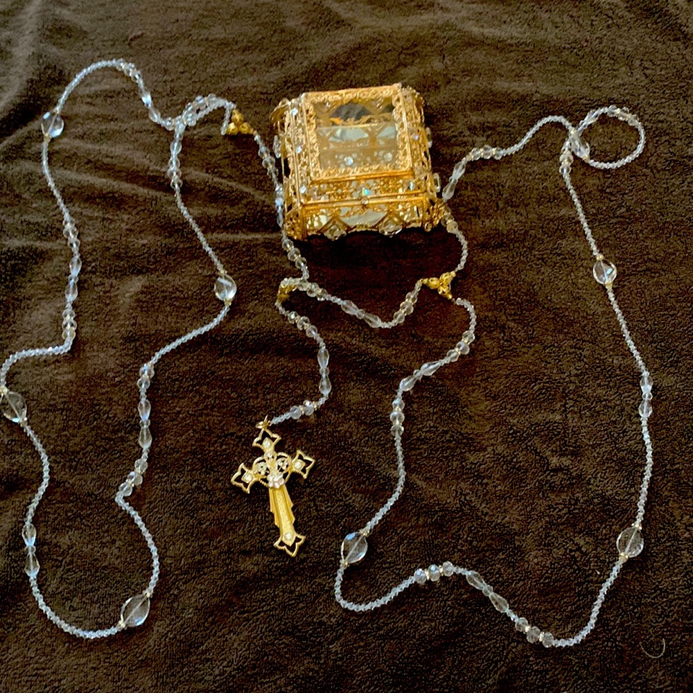 Wedding Couple Rosary & Box